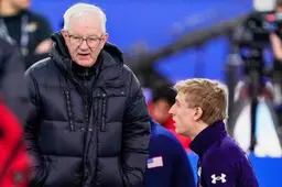Schaatsfenomeen Jordan Stolz onder indruk van Nederlandse toptijden in Thialf: ‘We zijn echt wel een beetje geschrokken’