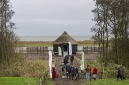 Het water bij de Mokkebank in Laaksum leeft weer