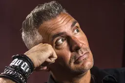 Guido Weijers (48): ’Ik ben geen trek-maar-aan-mijn-vingercabaretier meer’