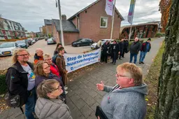 Kleine groep huurders protesteert bij Accolade tegen torenhoge huurverhogingen: ‘We zijn het zat’