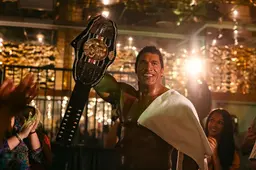 ‘The Smashing Machine’ portretteert de beleefdste vechtjas die je ooit zag | ★★★☆☆