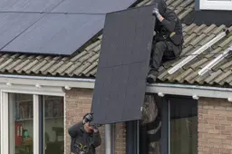 Faillissementsaanvraag pensioenfonds wordt zonnepaneelmonteurs in Heerenveen fataal
