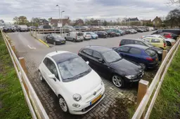 Peperdure parkeerkelder onder de gracht van Dokkum is zonde van het geld | LC commentaar