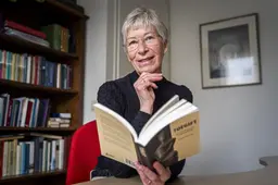 ‘Mijn jeugd was doordesemd van de kerk’. Hotske beschrijft haar jeugd in Exmorra en hoe dat haar leven beïnvloedde