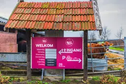 Omwonenden klaagden al jaren over overlast door Boer Bart. De Fryske Marren greep in, nu staan ze voor de rechter