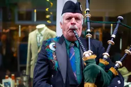 Een Schotse ruit met Fries tintje. Eindelijk heeft Friesland een eigen tartan