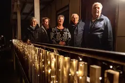 Bewoners Langhof in Jistrum teleurgesteld: kerstverlichting moet weg van WoonFriesland