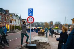 Westersingel in Leeuwarden vrijdag weer open: blijft de bus straks achter de fiets?