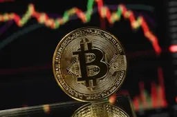 Bitcoin wéér hard onderuit, maar analisten zien ook een kans: dit moet je nu doen als belegger