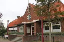Bilkerts halen hun rijbewijs het liefst in hun oude gemeentehuis in Sint Annaparochie; Loketproef wordt blijvertje