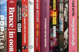 Van Taylor Swift en The Doors tot Golden Earring en Het. Met deze stapel nieuwe muziekboeken kom je de winter goed door