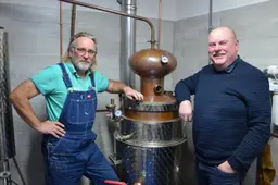 Stokerij Harich neemt De Stiekeme Stoker Bolsward over. Adriaan: ‘Ons motto is ‘drink beter maar minder’’ 