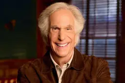 Acteur Henry ’The Fonz’ Winkler (80) over zijn gevaarlijke en verdrietige jeugd: ’Mijn ouders schaamden zich voor me’