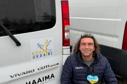 Arne levert bussen voor hulpacties naar Oekraïne. ‘Ik hoop dat wij ook hulp krijgen als het hier misgaat’
