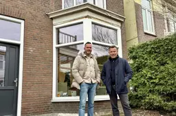 Waarom Rob (43) en Marc (57) een klushuis in Leeuwarden kochten: ‘De winst stoppen we in onze camping’