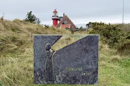 Volg het levenspad van Liesbeth List op Vlieland en in Harlingen. ‘Als 7-jarig meisje is ze spontaan ter adoptie aangeboden’