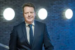 Burgemeester Kramer haalt uit naar demissionair premier Schoof. ‘Hiel ferfelend, en ek kwealik’
