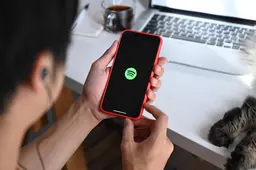 Er klopt iets niet aan de laatste TikTok-oorwurm | chronisch online