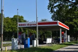 Gezichten sigarettenkopers stiekem gescand in tankstations: ’Je kunt op grote schaal worden gevolgd’