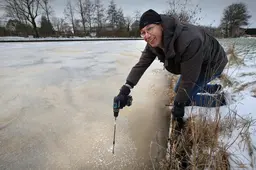 IJsmeester Sytse Kroes schat schaatskansen laag in: ‘Snie en iis foarmje in minne kombinaasje’