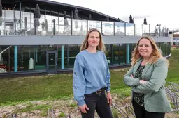 Zwembad Ny Sudersé in Lemmer heeft nieuwe beheerder en gaat weer open: ‘Er is veel vraag’