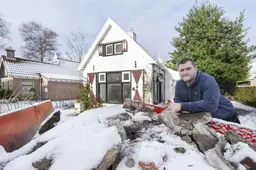 Waarom Lars (25) uit Burgum heel graag een klushuis wilde kopen. ‘We vonden kranten uit 1919’