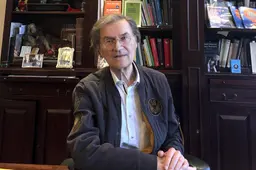 De honger naar kennis van psycholoog en columnist René Diekstra’s (79) valt niet te stillen. ‘Ik leer minstens zoveel van de mensen die mij lezen als zij van mij’