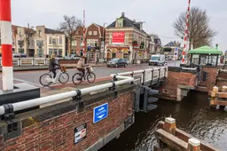 Sorry, zegt gemeente, rotonde Sneek komt toch bij drukke brug