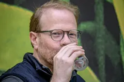 0.0 bier of mocktails tijdens Dry January? Onderzoeker NHL Stenden waarschuwt. ‘Mensen moeten weten wat ze drinken’