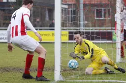 Heeg en Delfstrahuizen houden het spannend; wereldgoal van Kean Bakker