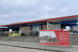 Geld voor aanpak verkeerschaos op veerhaven van Schiermonnikoog. ‘Ik ben er heel gelukkig mee’