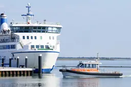 Watertaxi’s Waddenzee kunnen ‘s nachts 40 kilometer per uur varen: verdubbeling van maximale snelheid