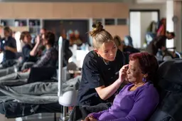 Studenten Firda zorgen in Leeuwarden voor een dag vol schoonheid en aandacht voor vrouwen met kanker. ‘Mooi initiatief’