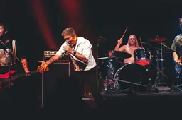 Punkband Der Untergang maakt liefdevolle plaat met nagelaten drumtracks van overleden drummer en kroegbaas Danny Geurtsen
