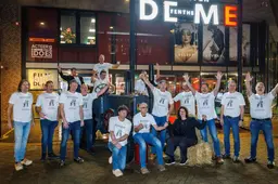 Documentaire van Leeuwarder Ivo Kraan (26) over Mannenkoor Karrespoor in première. ‘Zoiets maak je maar een keer mee op deze manier’