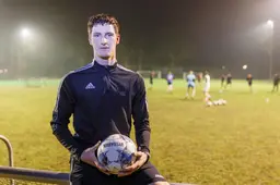 Voor topscorer Hielke de Jong (21) van Olyphia is voetbal vooral een fijne uitlaatklep