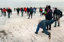 Hoe de IJsselmeertocht dertig jaar geleden compleet uit de hand liep: ‘Wy ha nayf west’