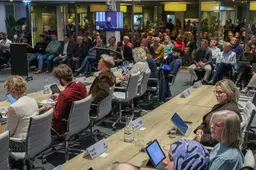 Wat speelt er in Heerenveen? LC-verslaggever Jan praat je bij: ‘Allemaal miljoenenplannen’