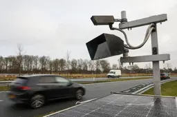 3000 boetes voor appende automobilisten in Leeuwarden en op Sintrale As: hier werden de meeste uitgedeeld