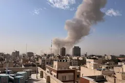 LIVE | Israël opent aanval op Iran: explosies en rookwolken in Teheran, VS helpen mee