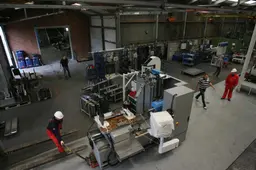 Als ’s nachts het personeel op bed ligt, produceert de Meijer Group in Sint Jabik onbemand verder