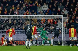 Lasse Nordas goud waard voor SC Heerenveen, dat tegen Go Ahead Eagles het juiste antwoord geeft