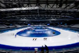 Elke dag draaien ze in de olympische schaatshal dezelfde liedjes; ‘Satisfaction’ kan ik niet meer horen | column Johan Stobbe