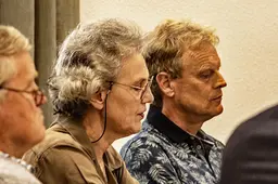 Stekeligheid op Ameland over voorstel om afwezige raadsleden te korten