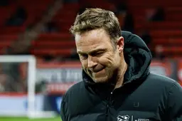 Robin Veldman gaat na mindere resultaten niet opeens als een bulldozer door het Abe Lenstra-stadion