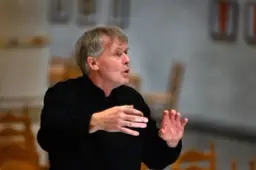 Hoite schrijft een muzikaal monument voor Oekraïne. ‘Wat kin ik dwaan as burger, as musikus?’