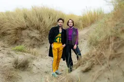 Opera op Schiermonnikoog, over huizenstrijd tussen yup en eilander. ‘Leren van verschillen, lachen om millennials’