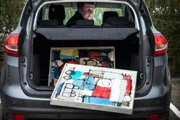 Ernst (36) uit Haren waant zich in Tussen Kunst en Kitsch door schilderijen van Jan Pen uit Lemmer