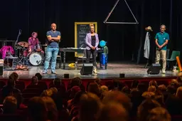 Regisseur Stef Verhoeven over theatervoorstelling ‘Zie Mij’: ‘Voor mantelzorger bestaat geen opleiding’
