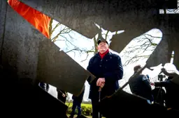 Als jongetje zag Willem (90) Poolse oorlogsvliegers begraven worden in Eastermar. Hun verhaal wordt nu verteld